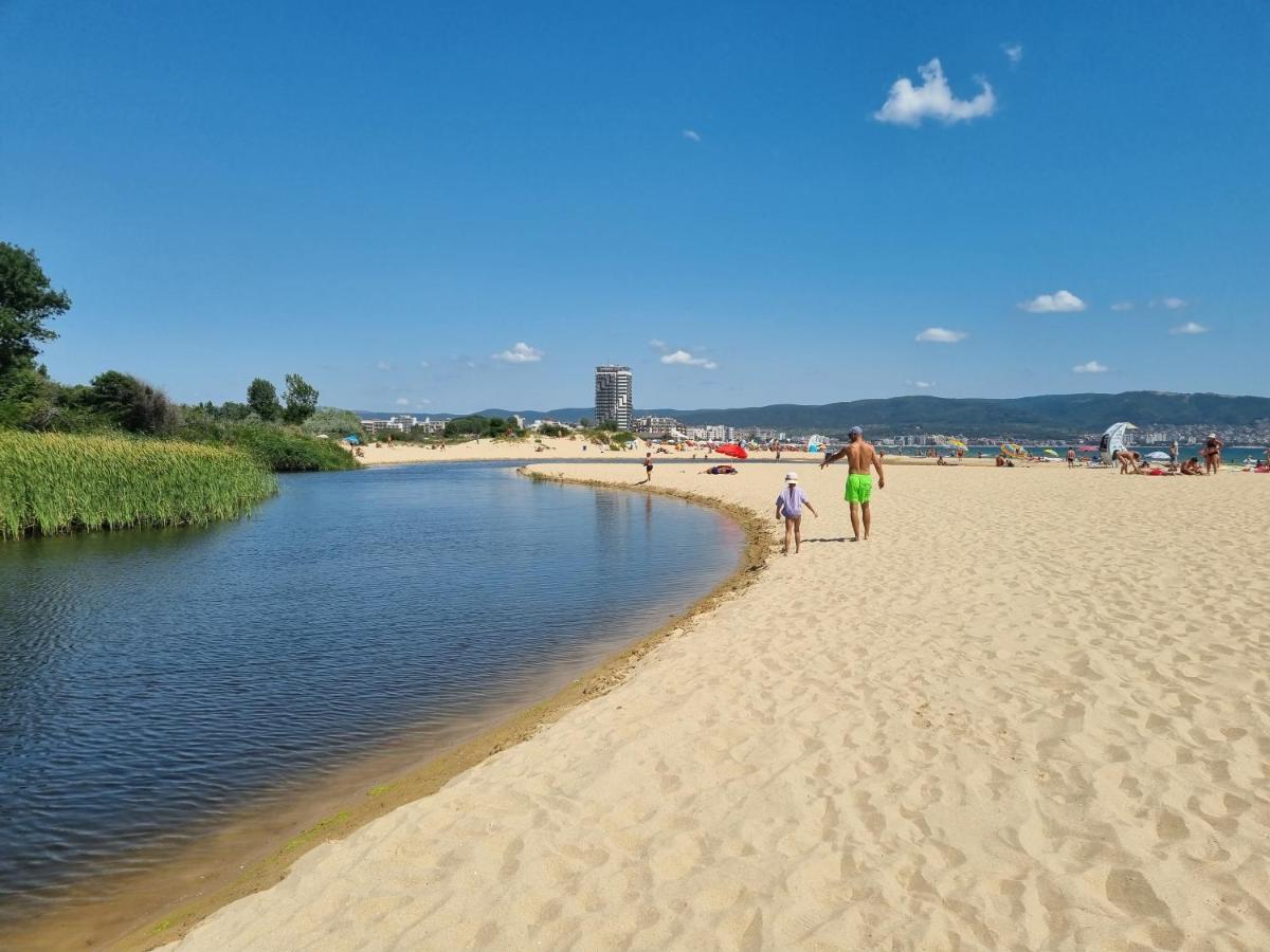 Studio Apartment With Balcony 300M From Beach Słoneczny Brzeg Zewnętrze zdjęcie