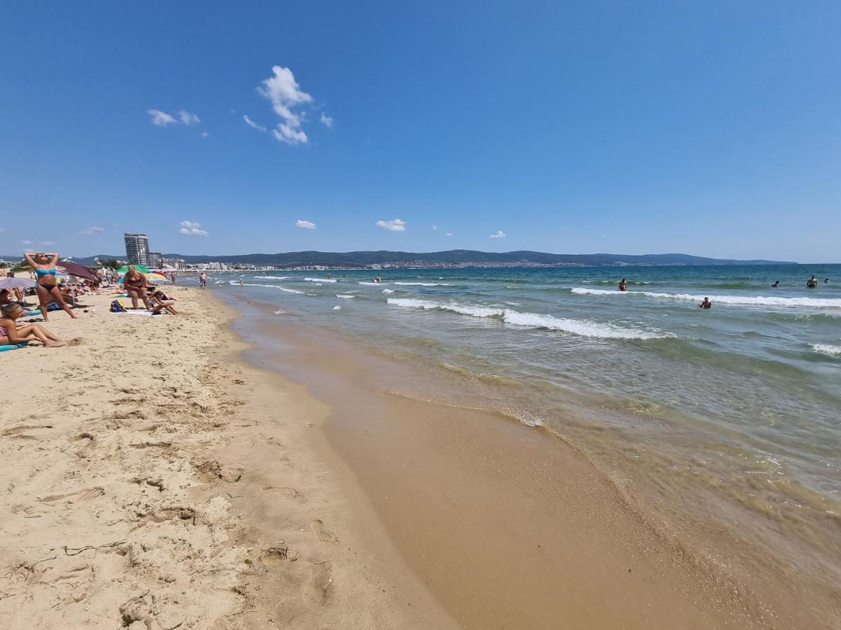Studio Apartment With Balcony 300M From Beach Słoneczny Brzeg Zewnętrze zdjęcie